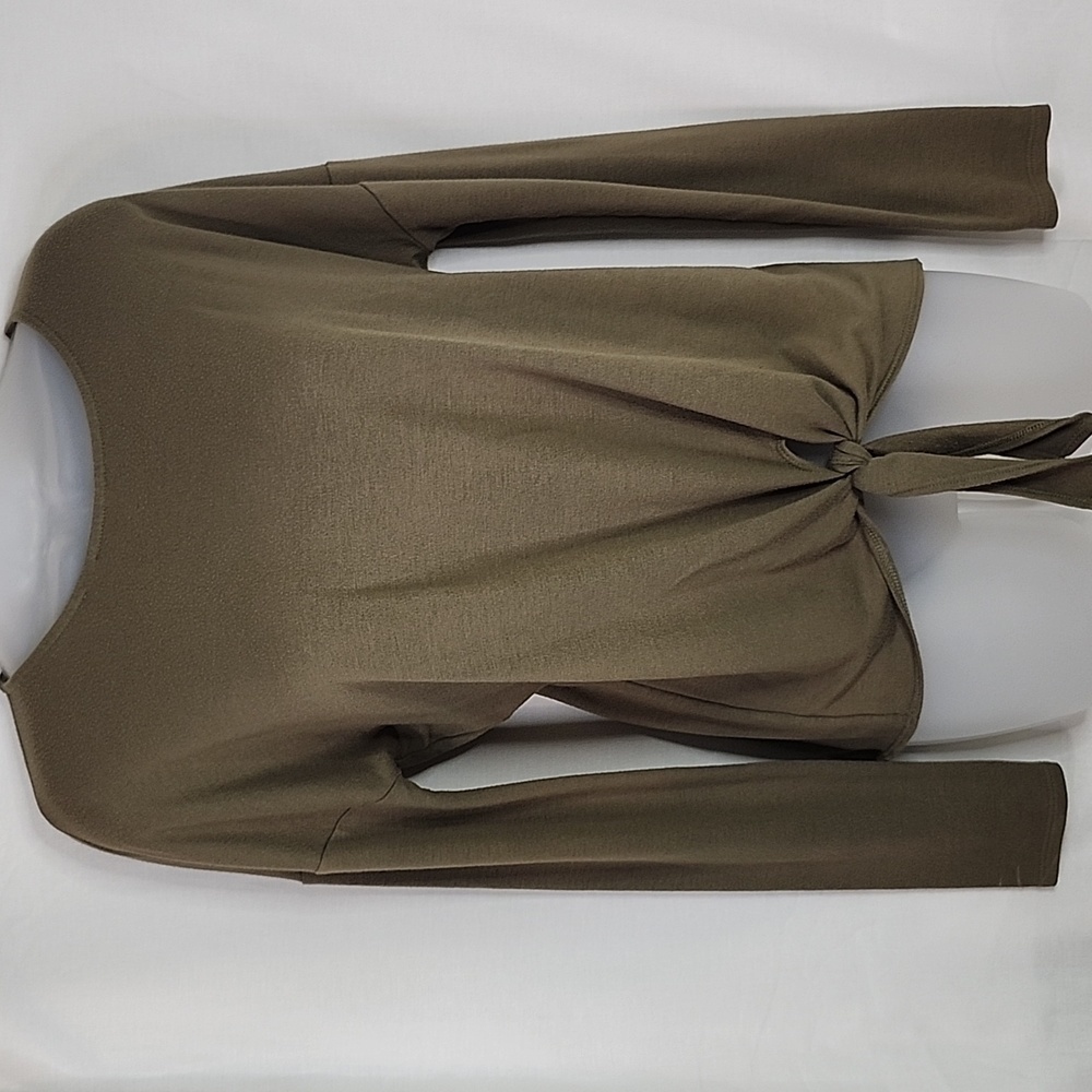 🌟J Crew Women's Long Sleeve Tied Waist Shirt🌟